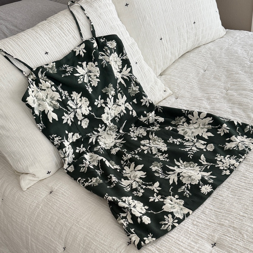 Abercrombie & Fitch Green Floral Dress M